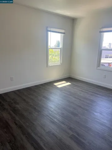 2361 E 29th St, Oakland, California 94606