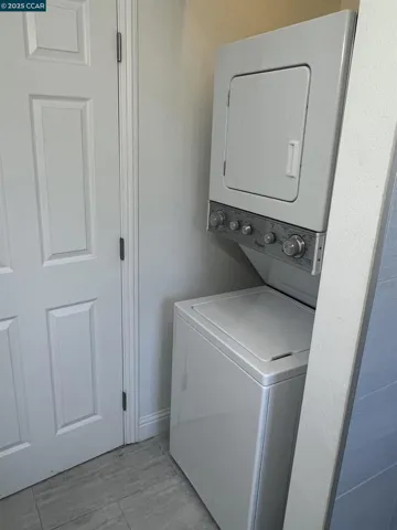 2361 E 29th St, Oakland, California 94606
