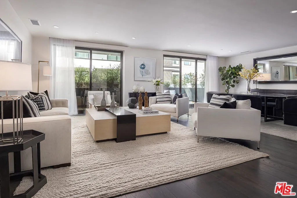 411 S Hamel Road 205, Los Angeles, California 90048 home-pic-0