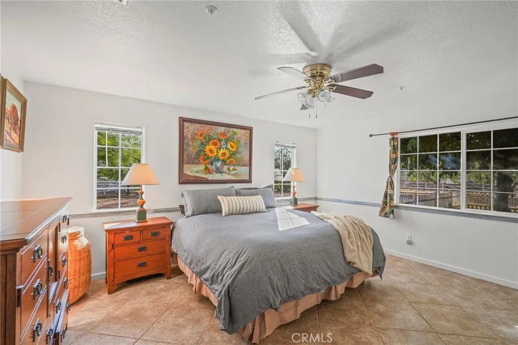 11709 Mint Canyon Road, Agua Dulce, California 91390 home-pic-11
