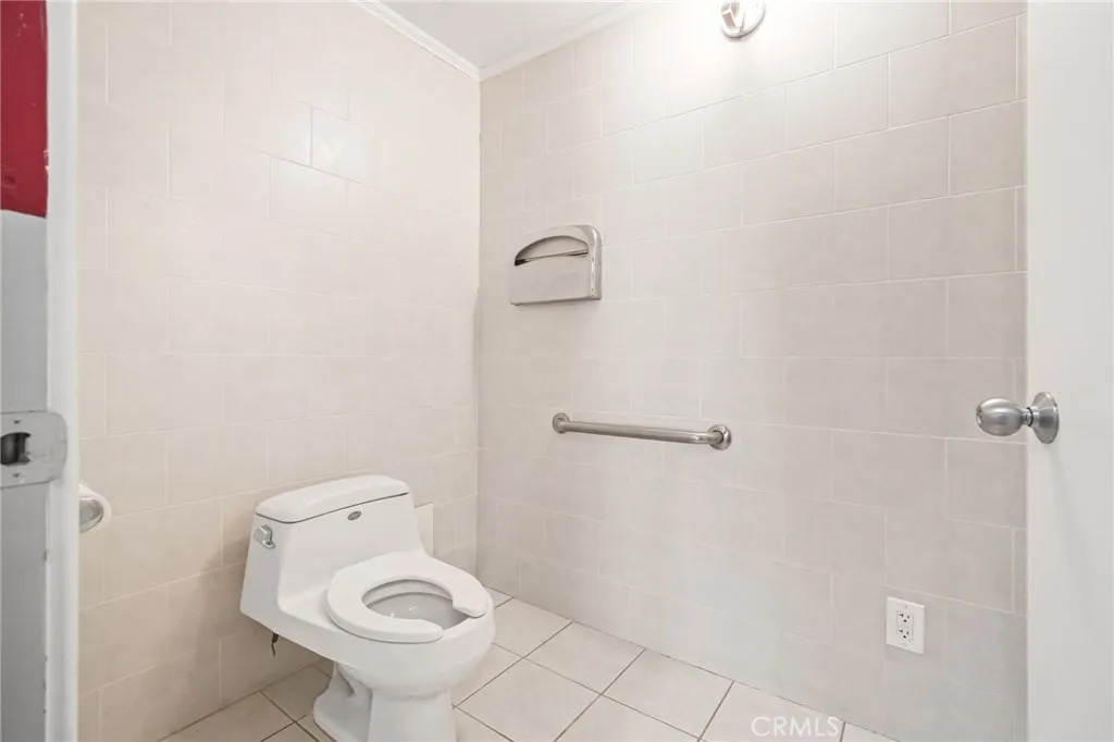 11709 Mint Canyon Road, Agua Dulce, California 91390 home-pic-35