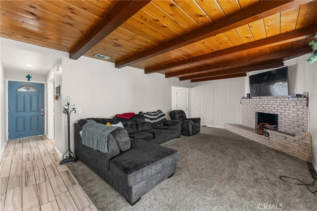 34746 View Drive, Yucaipa, California 92399 home-pic-4