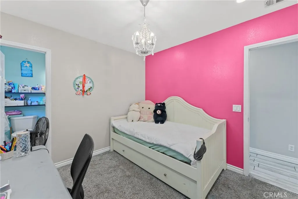 34746 View Drive, Yucaipa, California 92399 home-pic-17