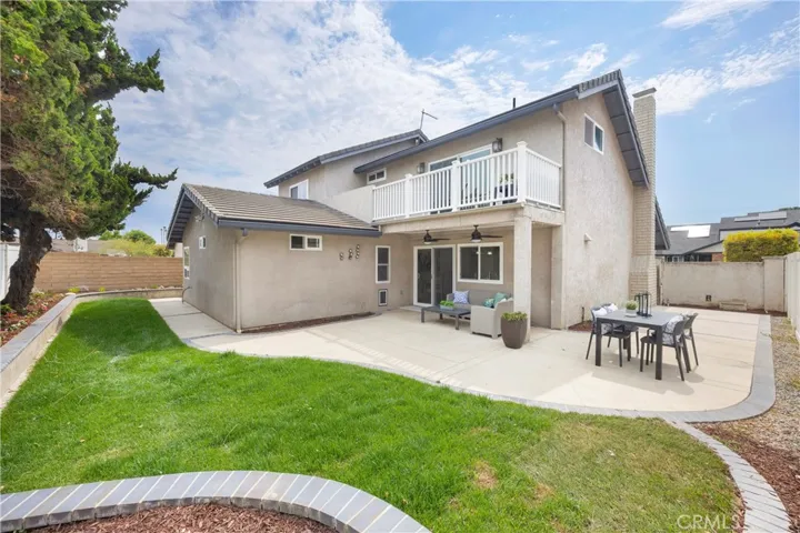 8204 Carob Street, Cypress, California 90630
