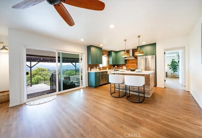 3057 Via Hermosa, Escondido, California 92029