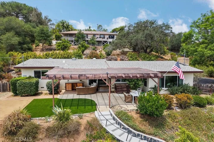 3057 Via Hermosa, Escondido, California 92029