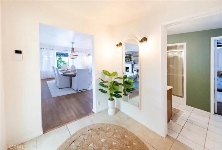 3057 Via Hermosa, Escondido, California 92029