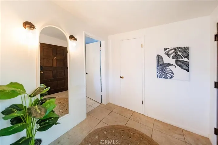 3057 Via Hermosa, Escondido, California 92029