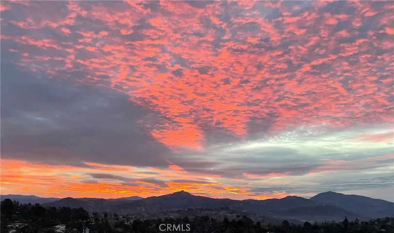 3057 Via Hermosa, Escondido, California 92029