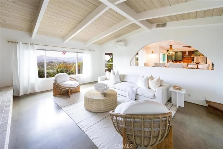 3057 Via Hermosa, Escondido, California 92029