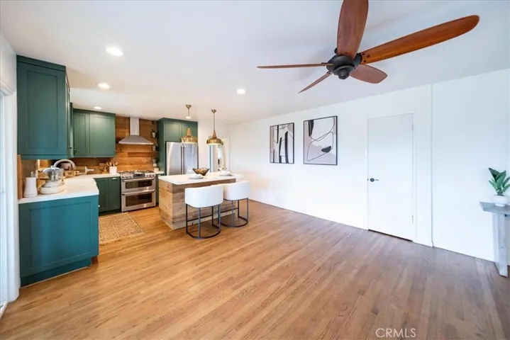 3057 Via Hermosa, Escondido, California 92029