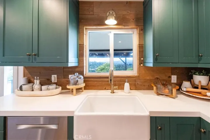 3057 Via Hermosa, Escondido, California 92029