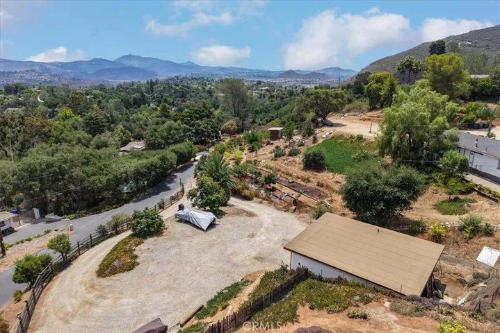 3057 Via Hermosa, Escondido, California 92029