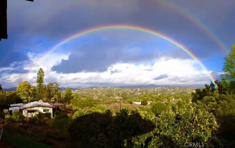 3057 Via Hermosa, Escondido, California 92029