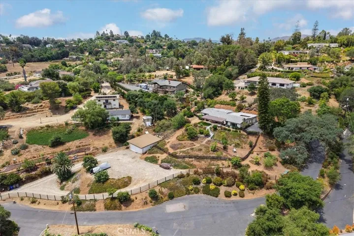 3057 Via Hermosa, Escondido, California 92029