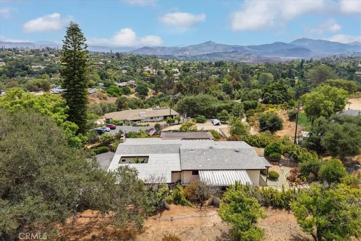 3057 Via Hermosa, Escondido, California 92029