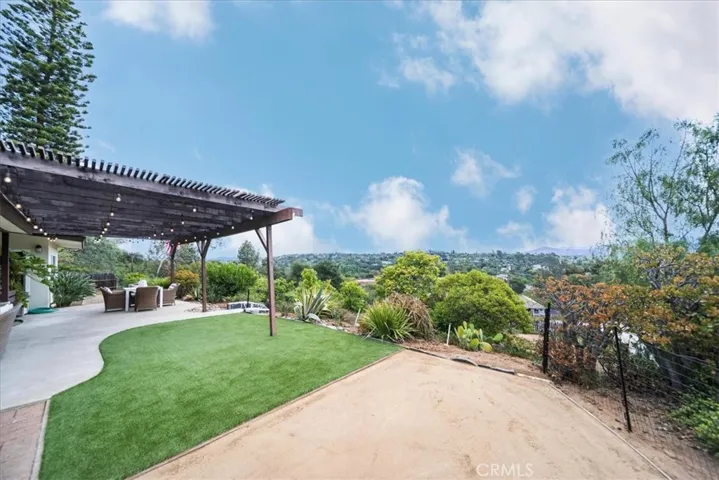 3057 Via Hermosa, Escondido, California 92029