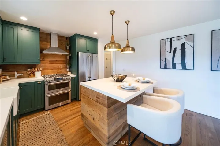 3057 Via Hermosa, Escondido, California 92029