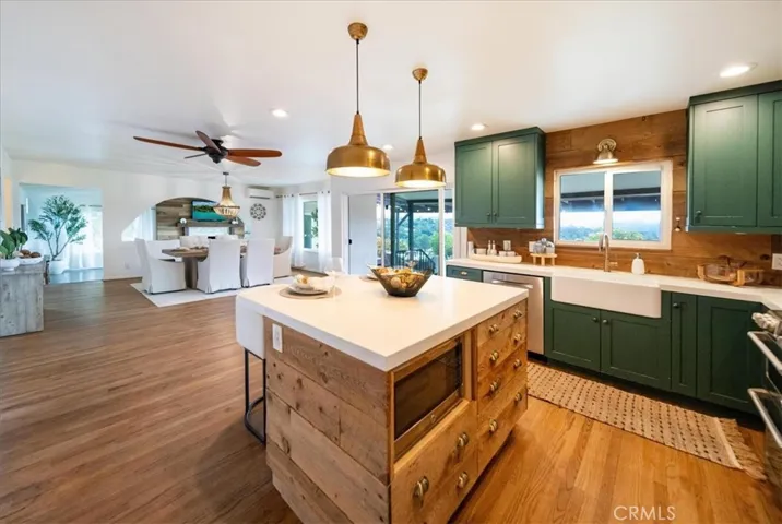 3057 Via Hermosa, Escondido, California 92029