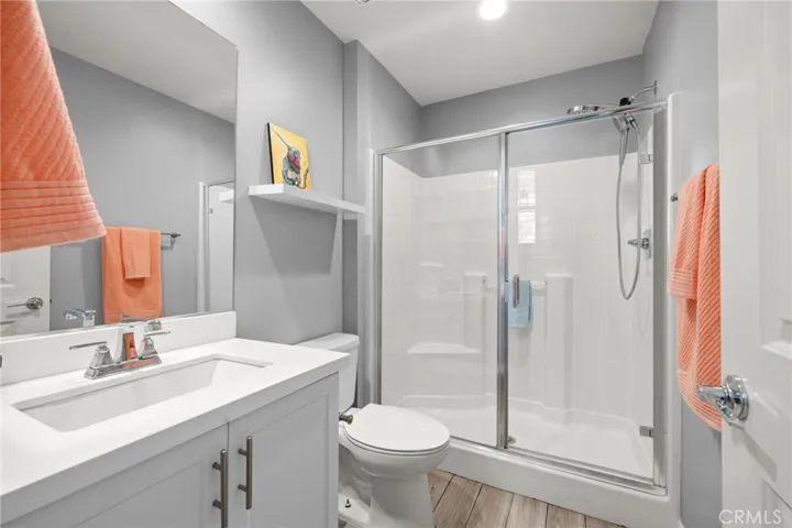 downstairs guest full bath