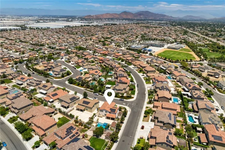 4983 Hydrangea Lane, Jurupa Valley, California 91752