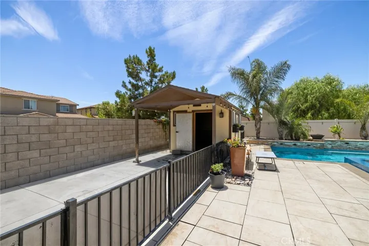 Pool house cabana or delux dog house