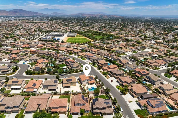 4983 Hydrangea Lane, Jurupa Valley, California 91752