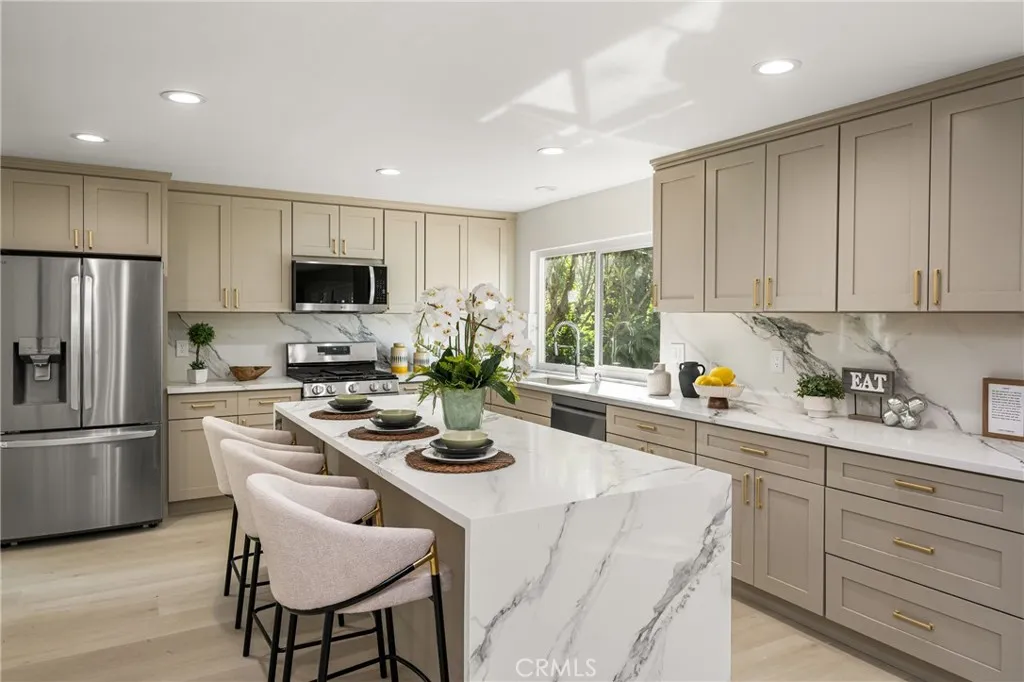 23652 Algiers Street, Mission Viejo, California 92691 home-pic-2