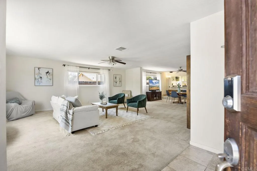 809 Buchanan Street, Escondido, California 92027 home-pic-3