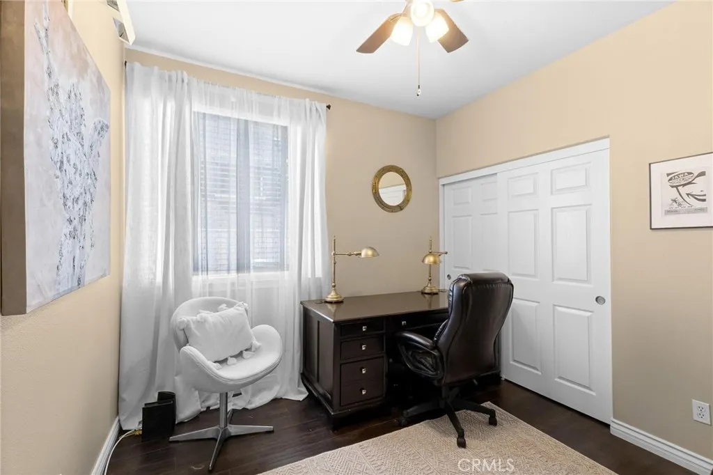 5381 Campania Way, Fontana, California 92336 home-pic-25