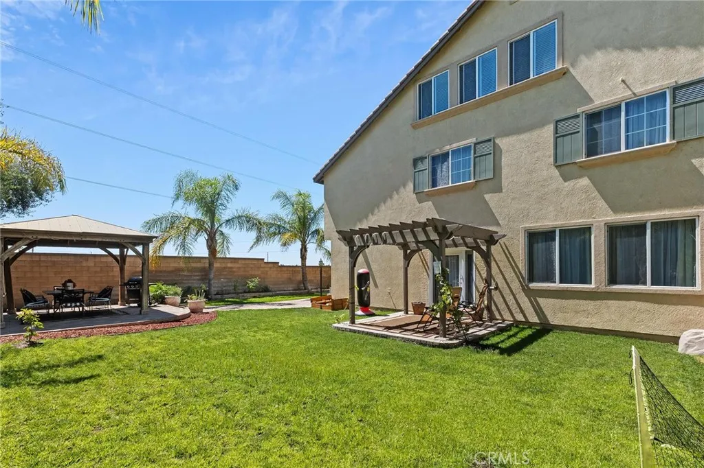 5381 Campania Way, Fontana, California 92336 home-pic-50