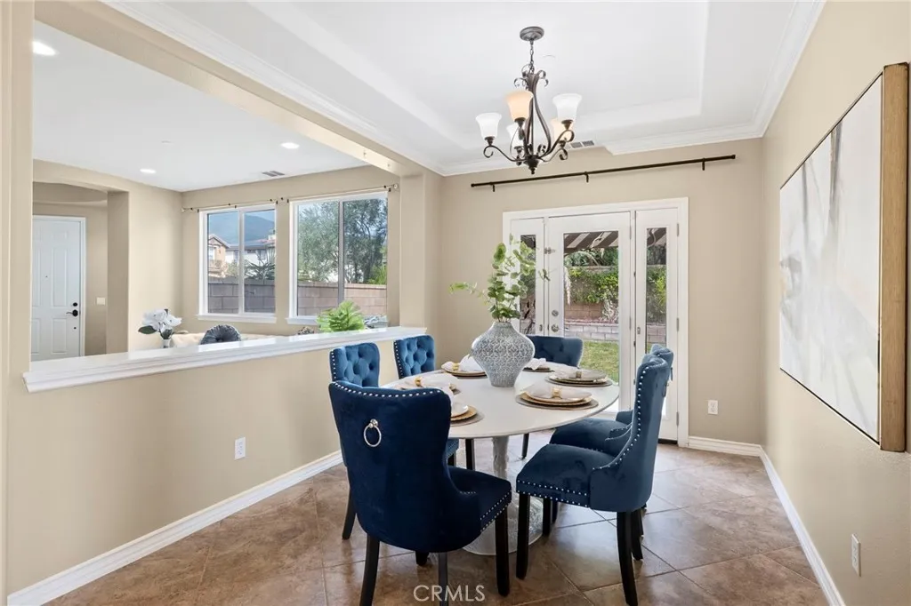 5381 Campania Way, Fontana, California 92336 home-pic-9