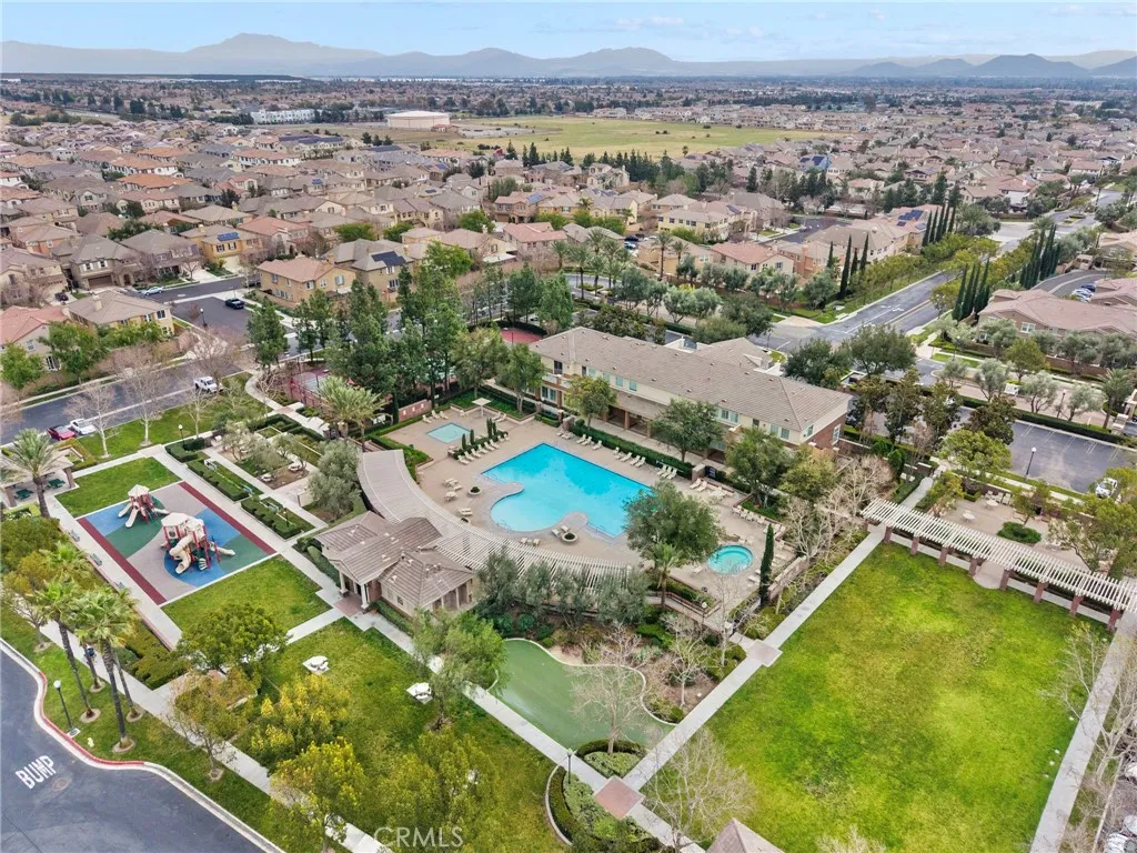 5381 Campania Way, Fontana, California 92336 home-pic-62