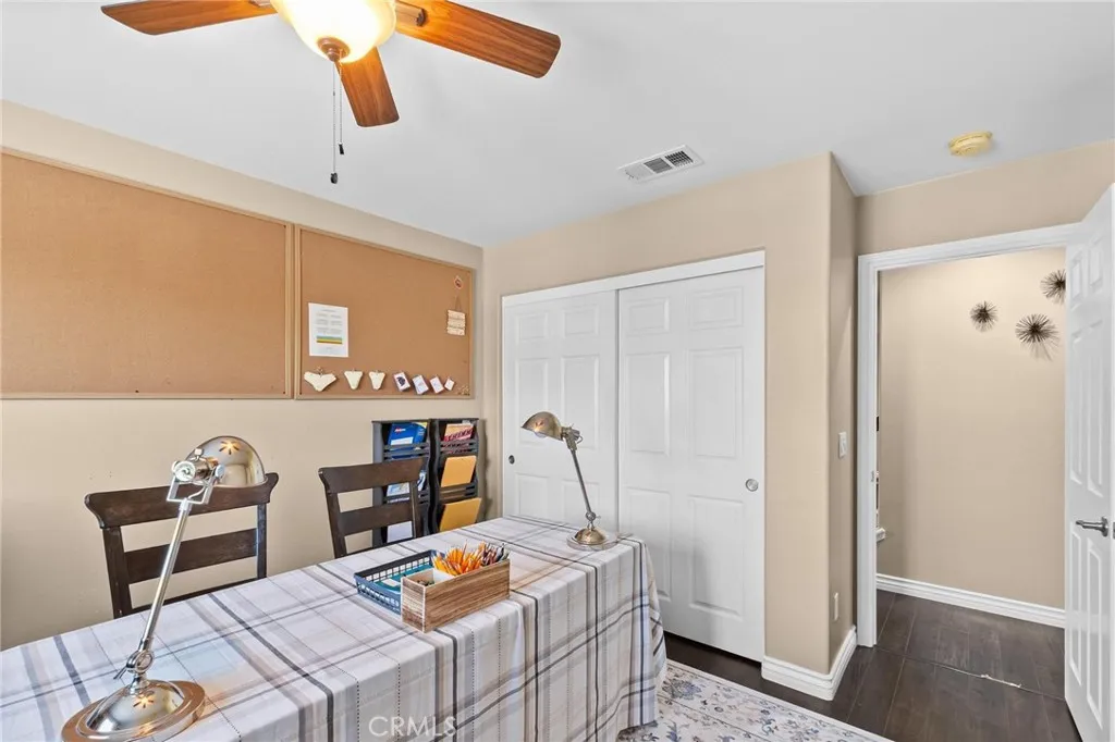 5381 Campania Way, Fontana, California 92336 home-pic-33