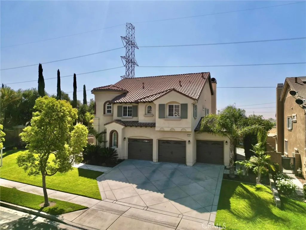 5381 Campania Way, Fontana, California 92336 home-pic-2