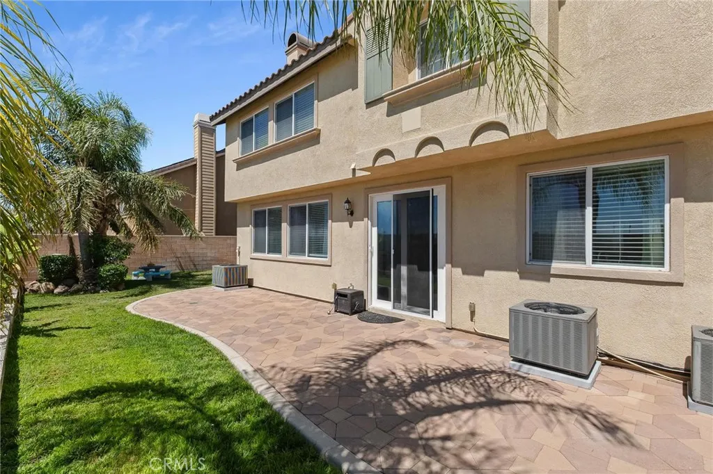 5381 Campania Way, Fontana, California 92336 home-pic-53