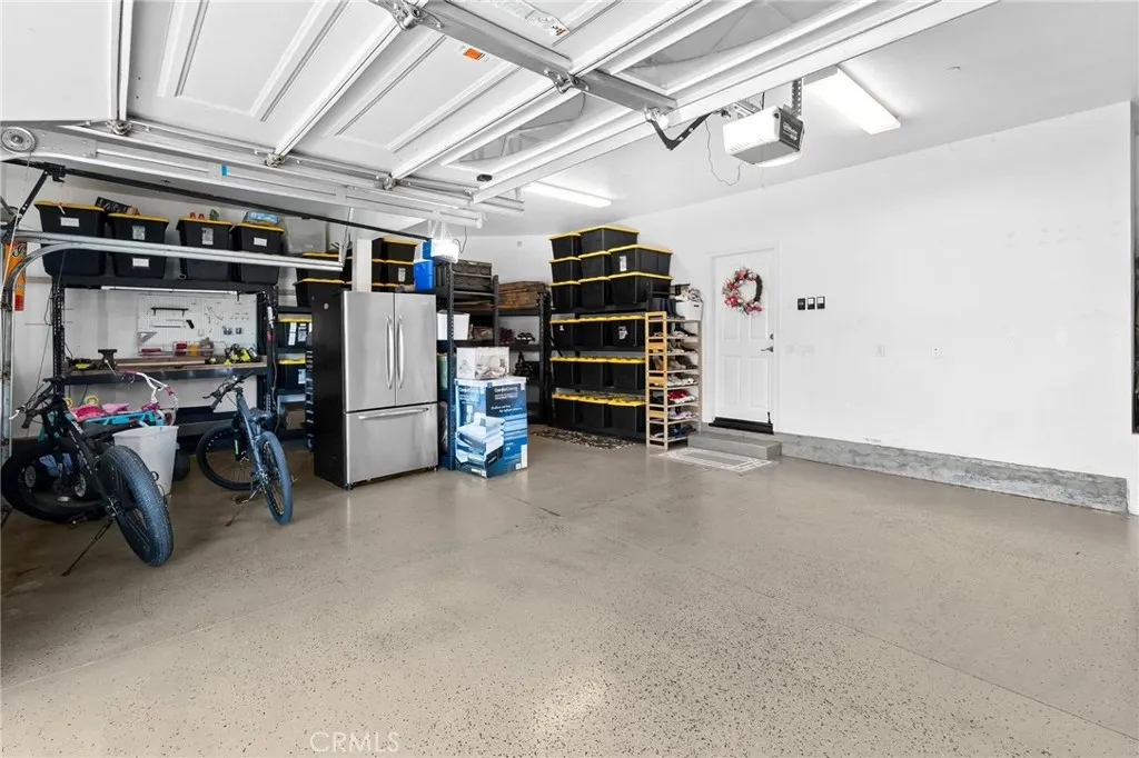 5381 Campania Way, Fontana, California 92336 home-pic-29
