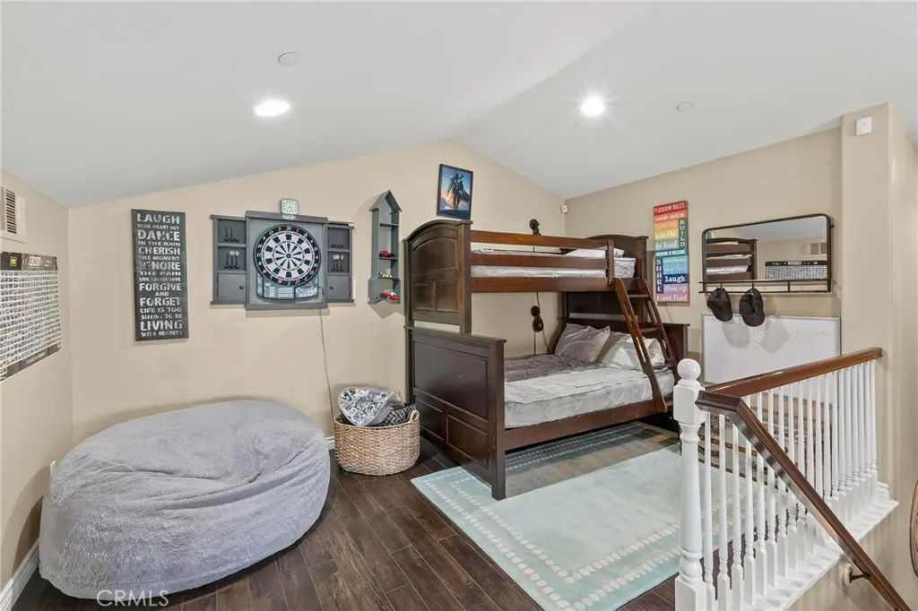 5381 Campania Way, Fontana, California 92336 home-pic-38