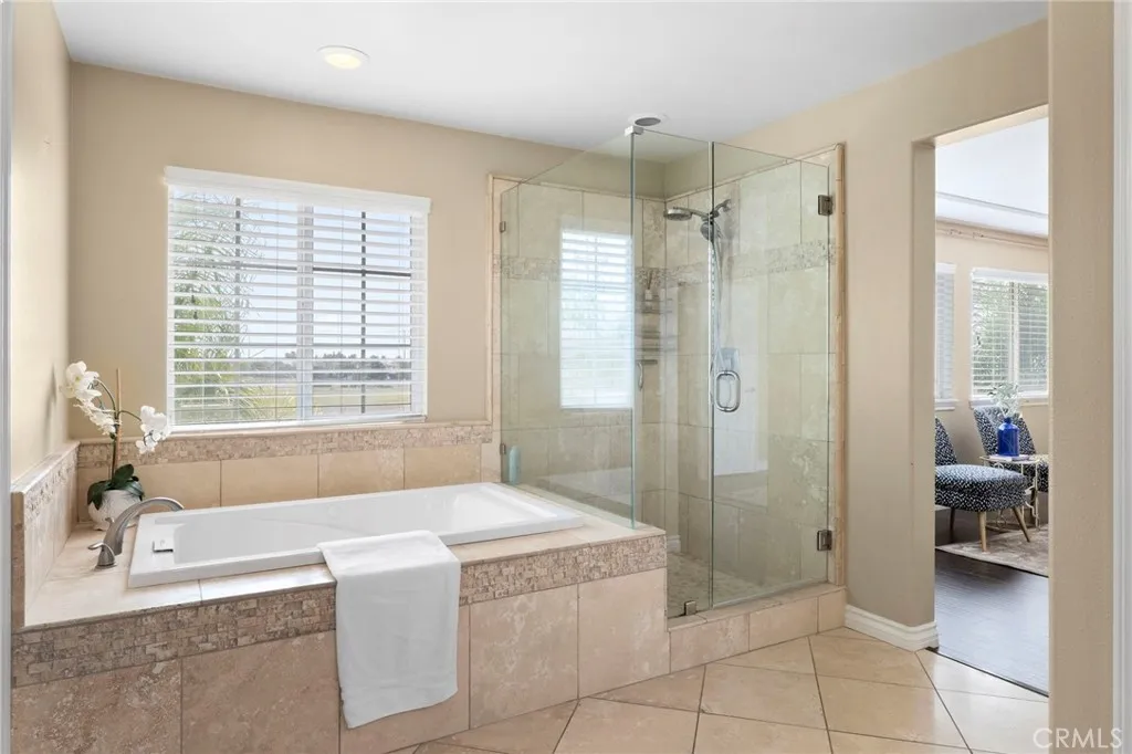 5381 Campania Way, Fontana, California 92336 home-pic-47