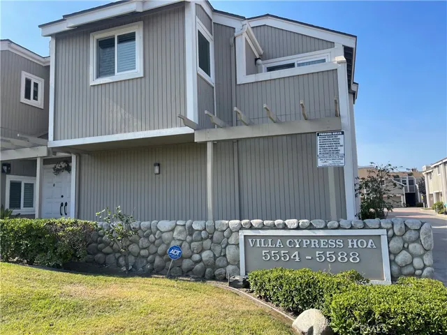 5586 Orange Avenue, Cypress, California 90630