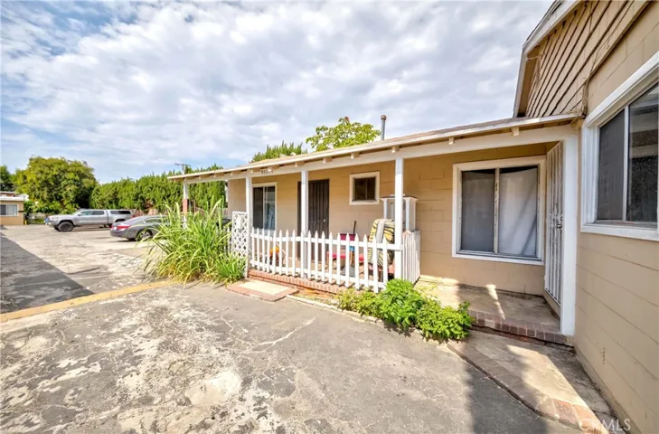 9863 Alondra Boulevard, Bellflower, California 90706