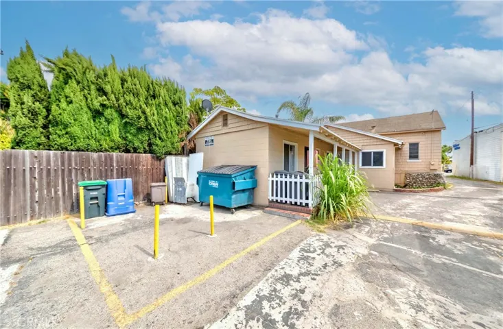 9863 Alondra Boulevard, Bellflower, California 90706