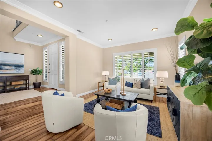 18 Lakeside Drive, Buena Park, California 90621