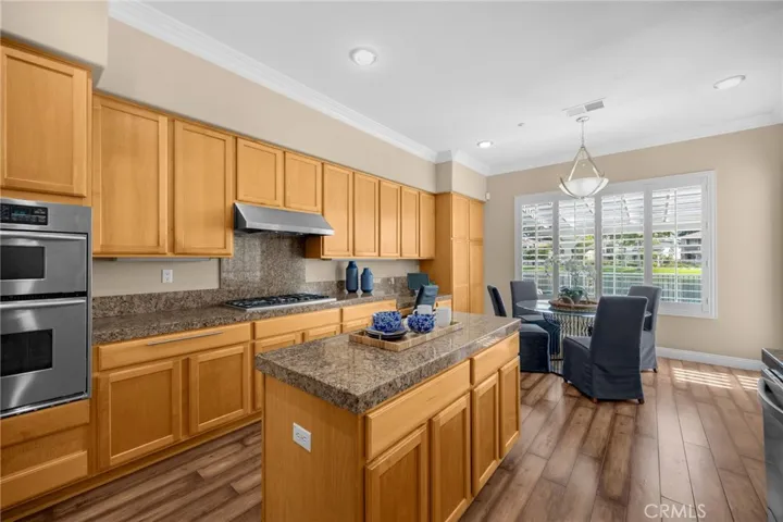 18 Lakeside Drive, Buena Park, California 90621