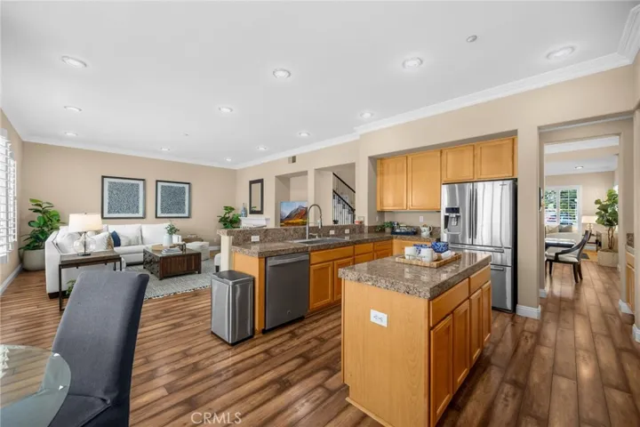 18 Lakeside Drive, Buena Park, California 90621