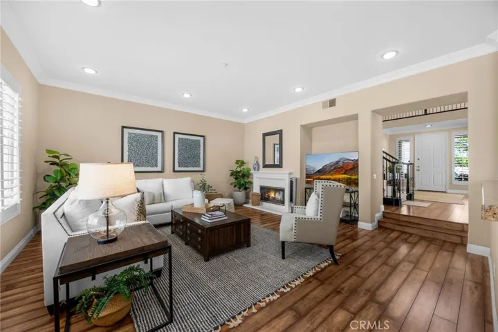 18 Lakeside Drive, Buena Park, California 90621
