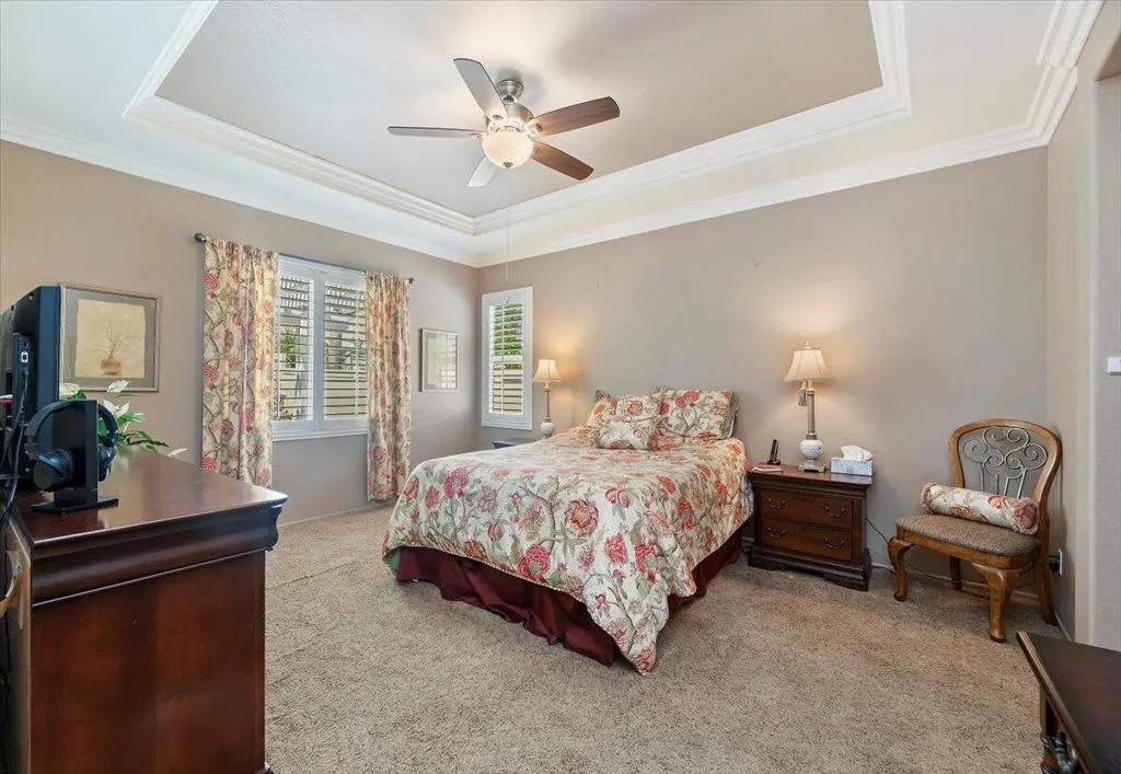 28026 Crystal Spring Drive, Menifee, California 92584 home-pic-25