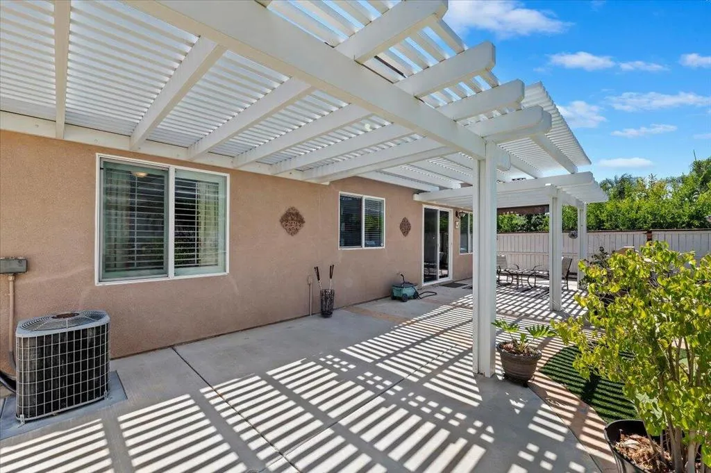28026 Crystal Spring Drive, Menifee, California 92584 home-pic-34