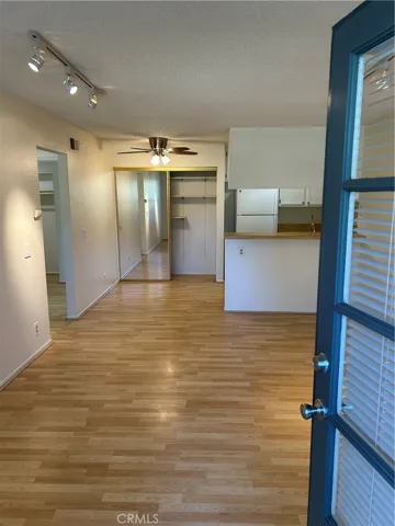 18232 Parkview Lane 103, Huntington Beach, California 92648