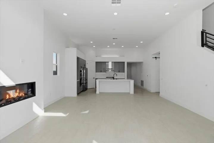 18-Living Room to Kitchen